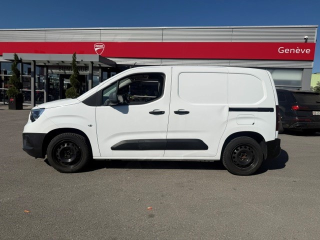 OPEL Combo 1.5 Essentia s/s Erhöhte Nutzlast-image-2