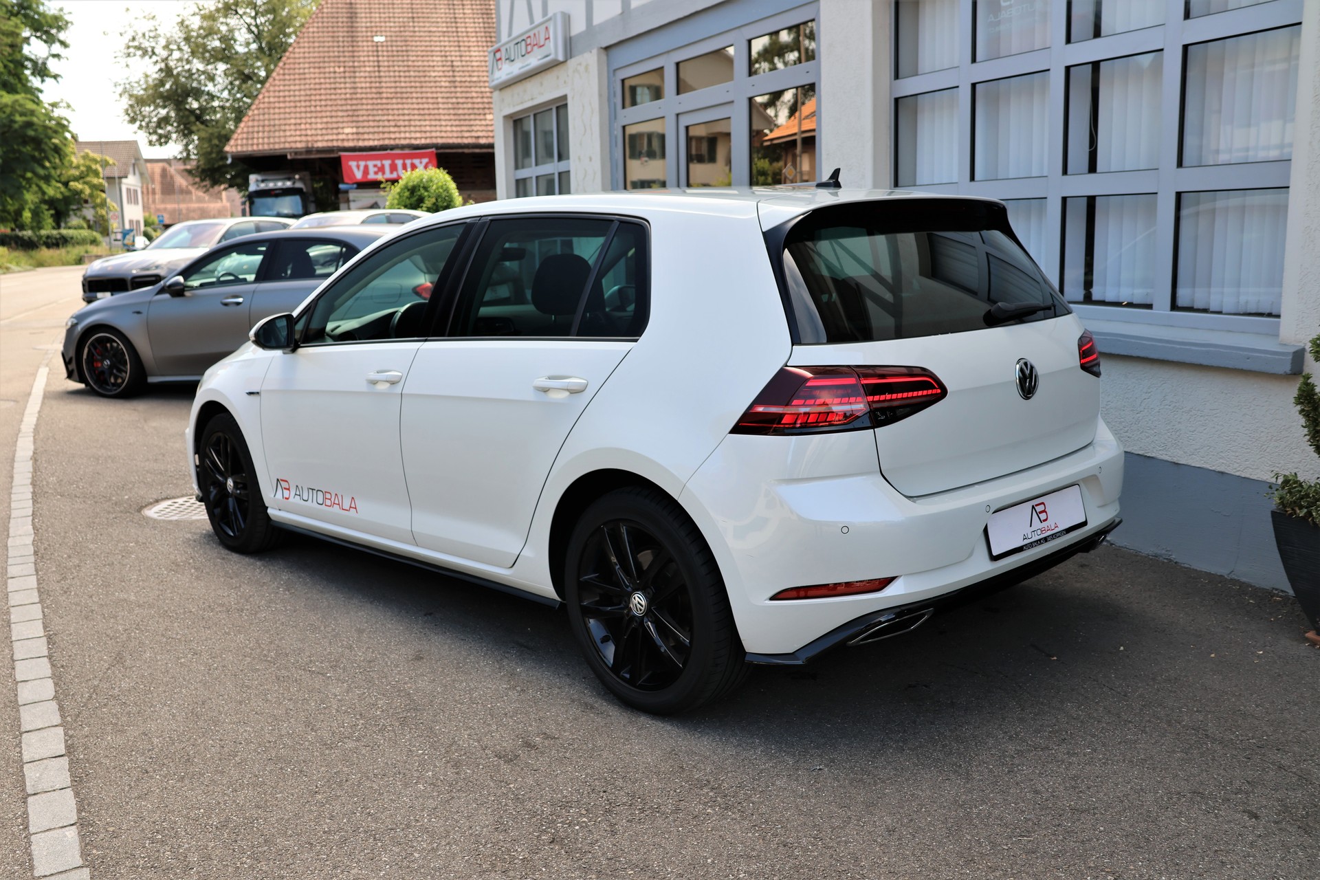 VW Golf 1.5 TSI EVO Highline DSG R-Line-image-6