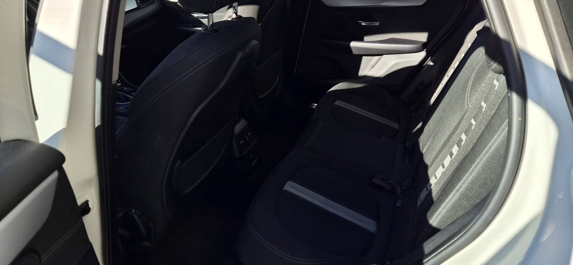 BMW 220i Active Tourer Steptronic-image-6