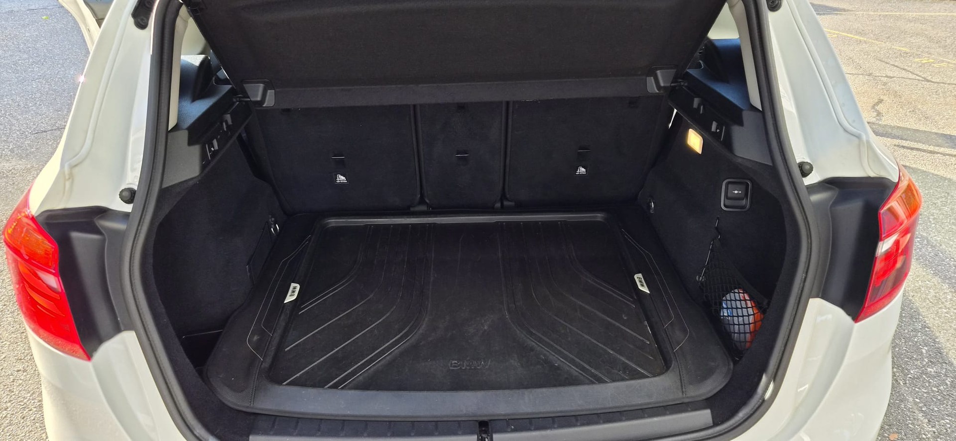 BMW 220i Active Tourer Steptronic-image-9