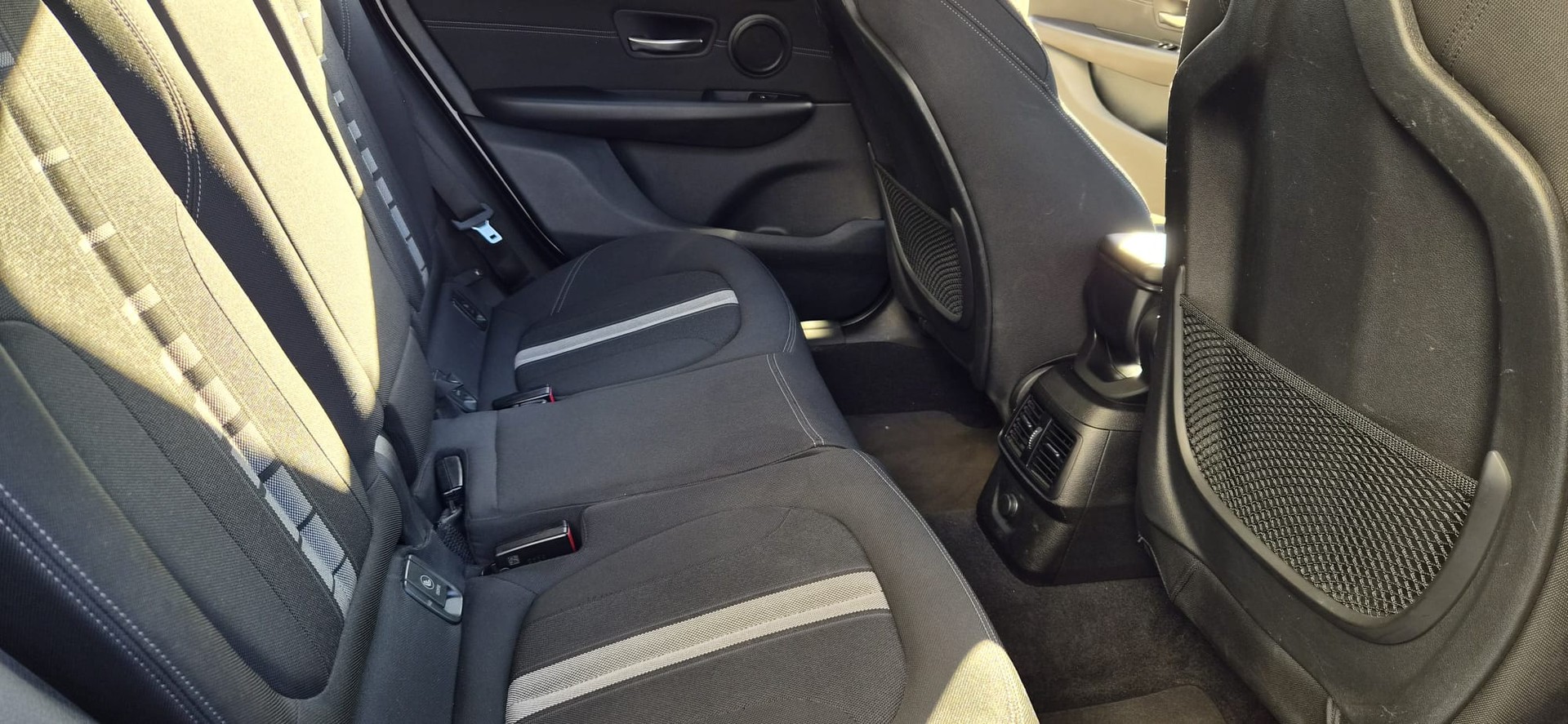 BMW 220i Active Tourer Steptronic-image-8