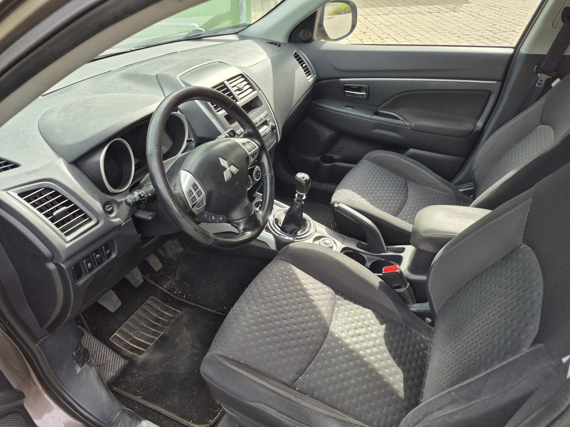 MITSUBISHI ASX 1.8 DID Intense 4WD-image-6