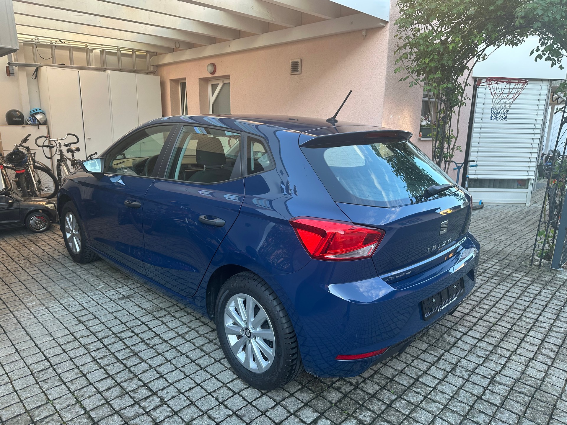 SEAT Ibiza 1.0 EcoTSI Reference-image-1