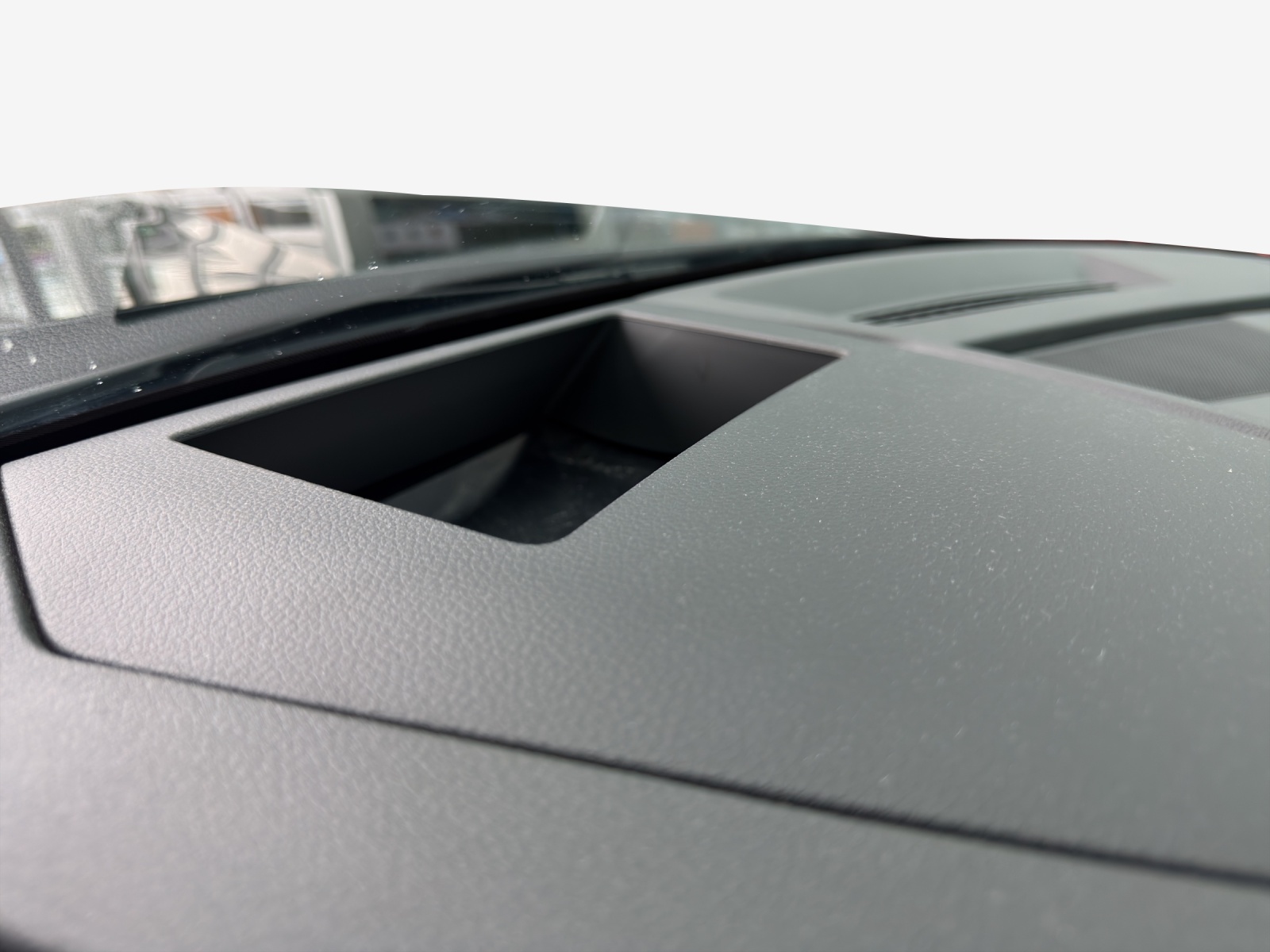 AUDI e-tron 55 Advanced quattro-image-16
