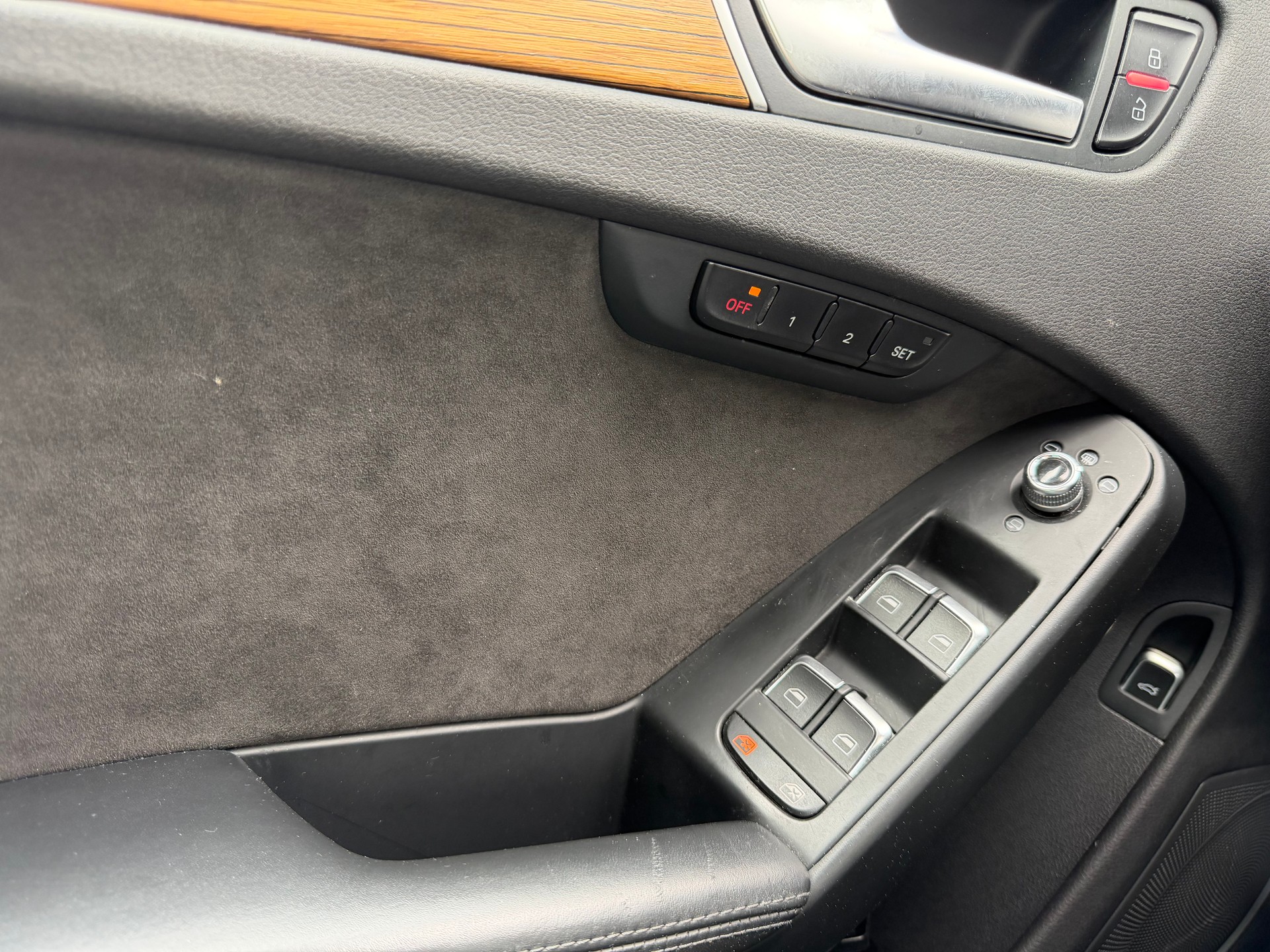 AUDI A4 allroad 2.0 TDI quattro S-tronic-image-7