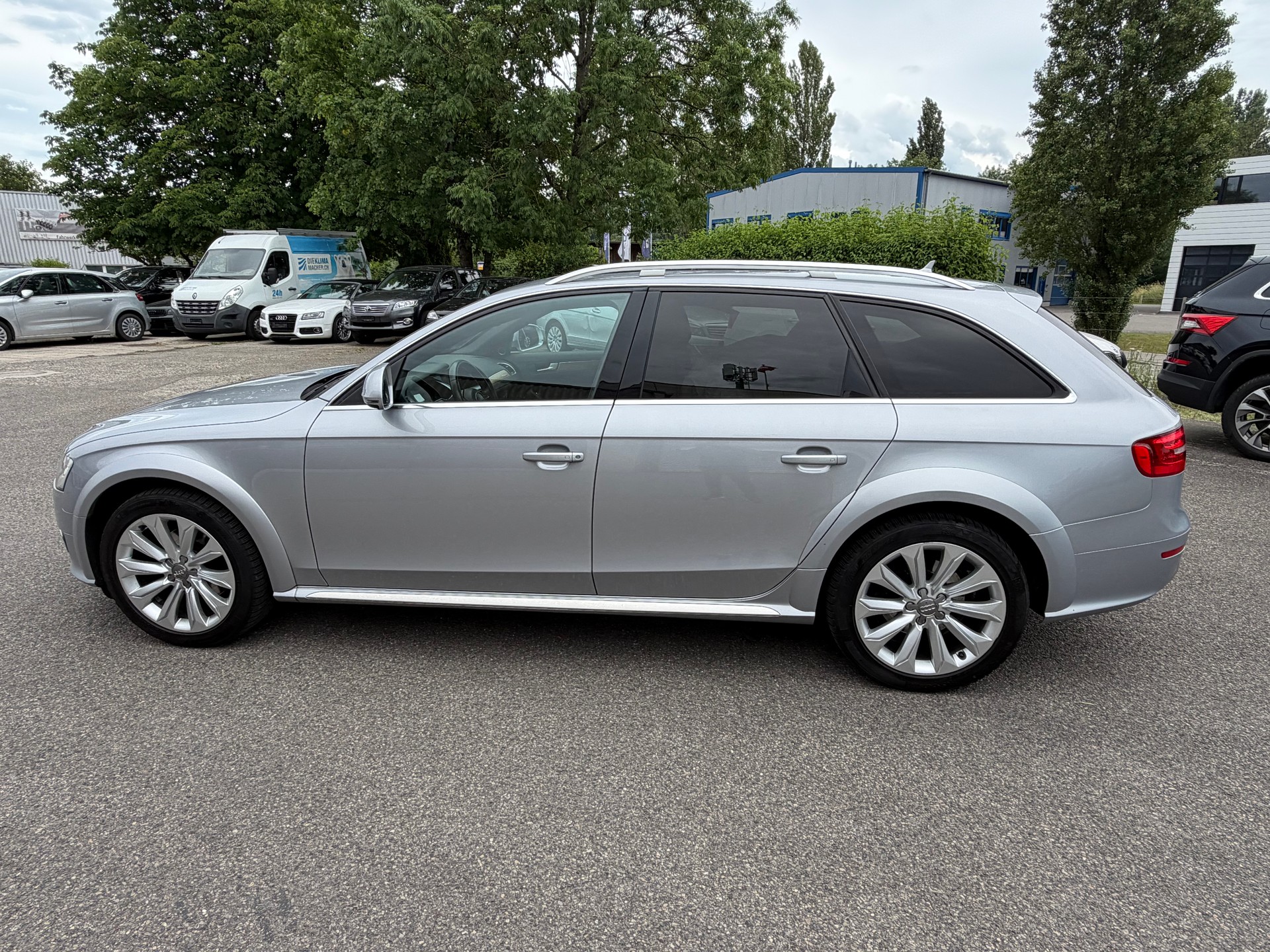 AUDI A4 allroad 2.0 TDI quattro S-tronic-image-9