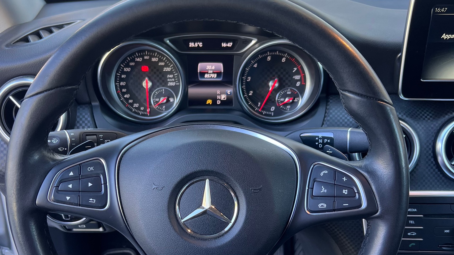 MERCEDES-BENZ A 180 Night Star 7G-DCT-image-12