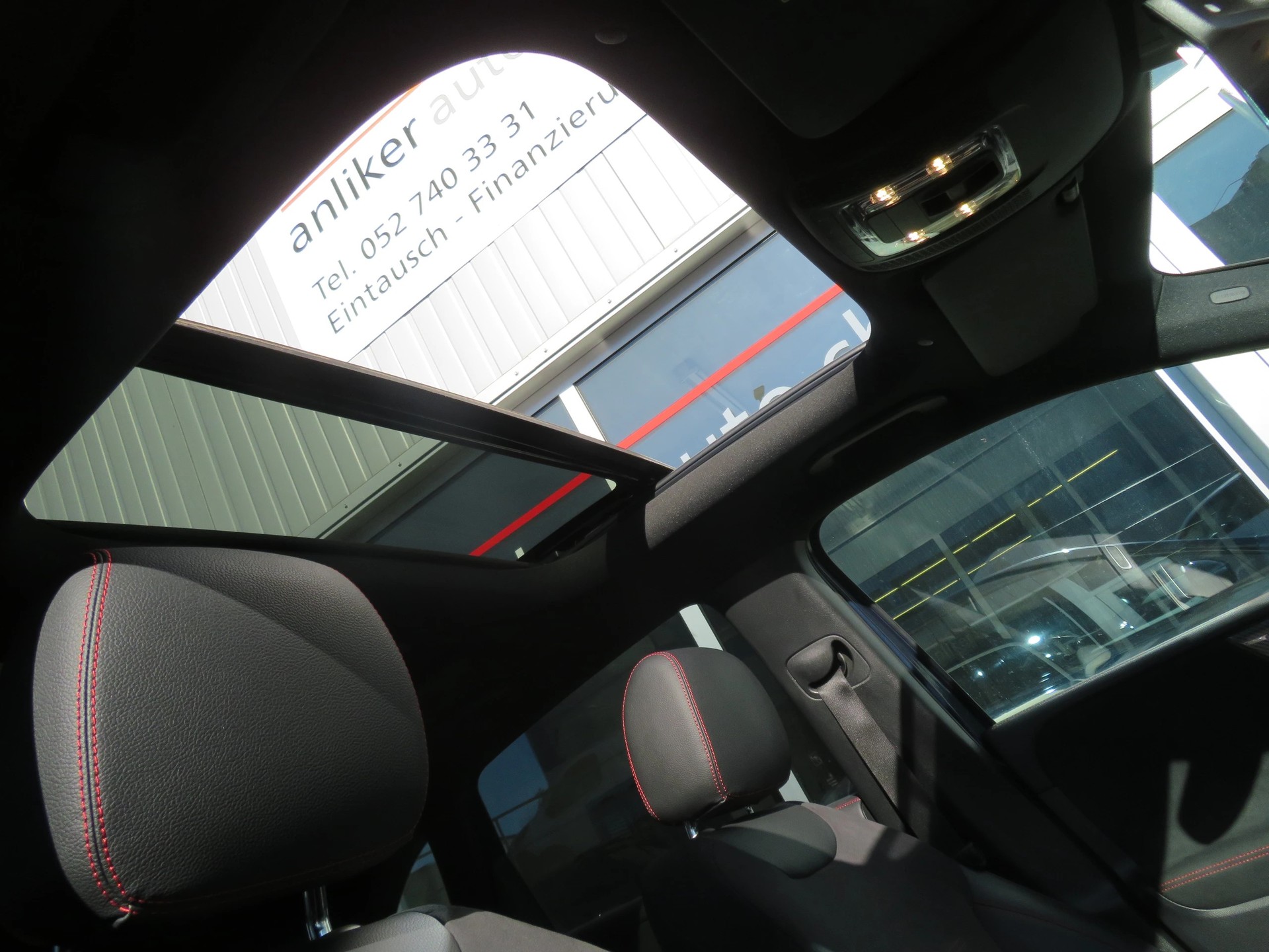 MERCEDES-BENZ B 200 AMG Line-image-11