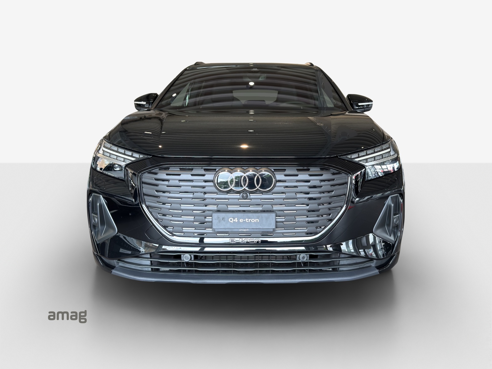 AUDI Q4 e-tron 45 Attraction quattro-image-6