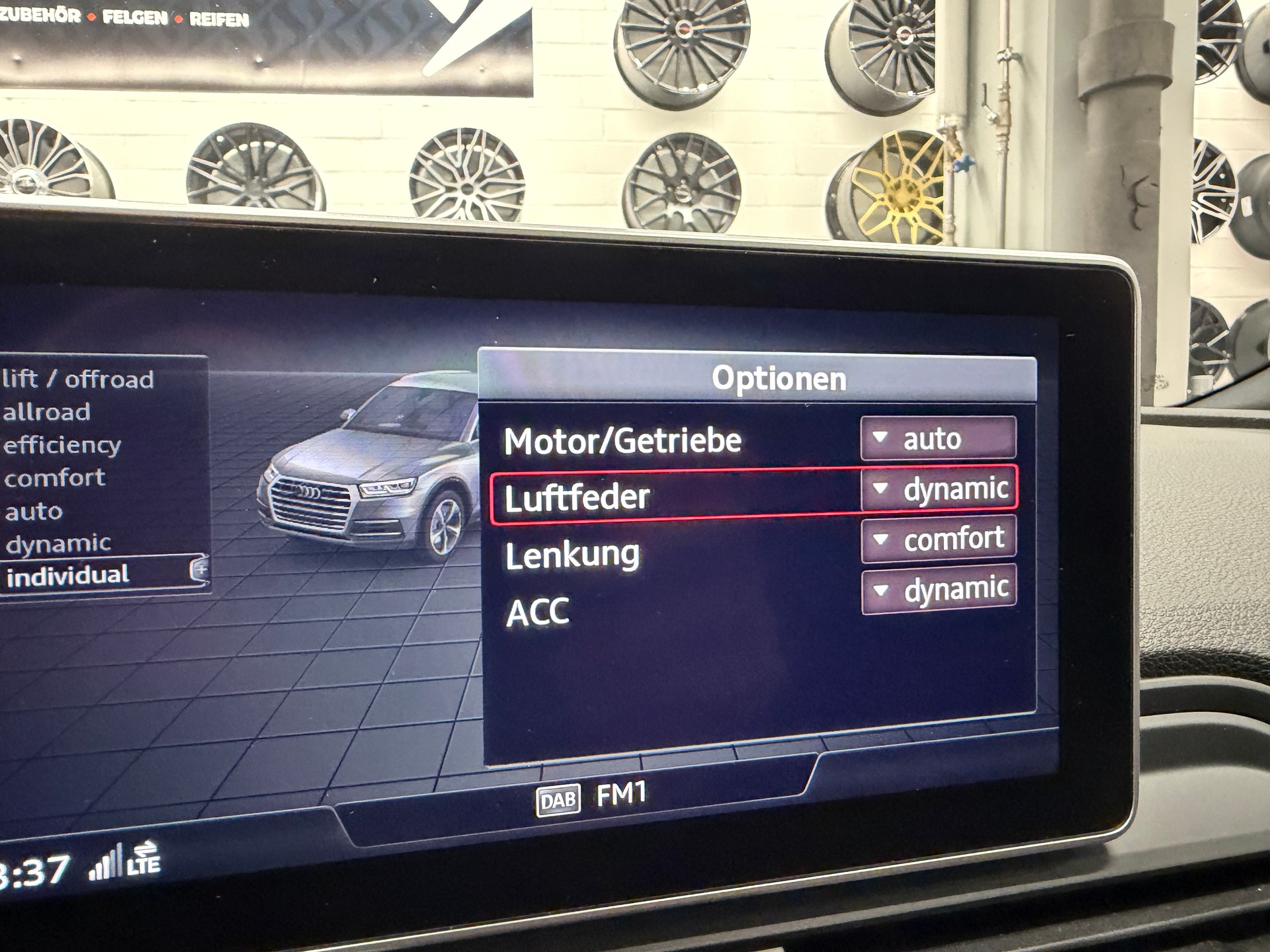 AUDI Q5 2.0 TDI 190 Sport quat. S-Tr. *CH-Auto*S-Line*NP 92'800*Luftfahrwerk*-image-22