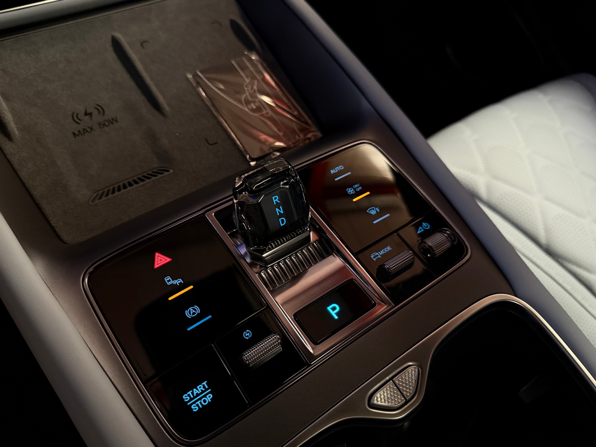 BYD Sealion 7 91,3 kWh Excellence AWD-image-22