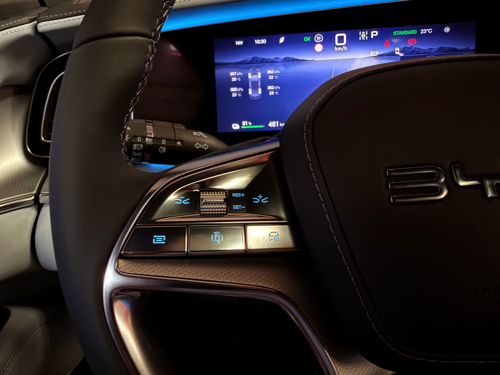 BYD Sealion 7 91,3 kWh Excellence AWD-image-27