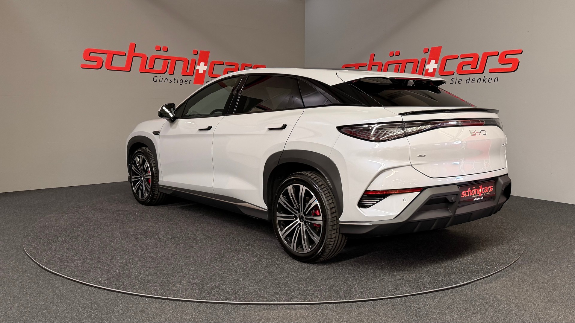 BYD Sealion 7 91,3 kWh Excellence AWD-showroom-element-3