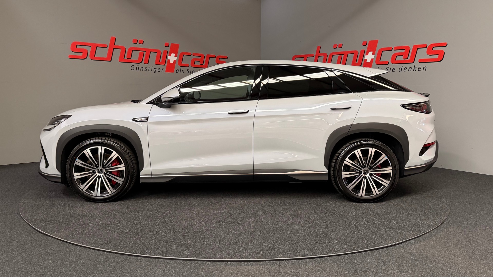 BYD Sealion 7 91,3 kWh Excellence AWD-showroom-element-2