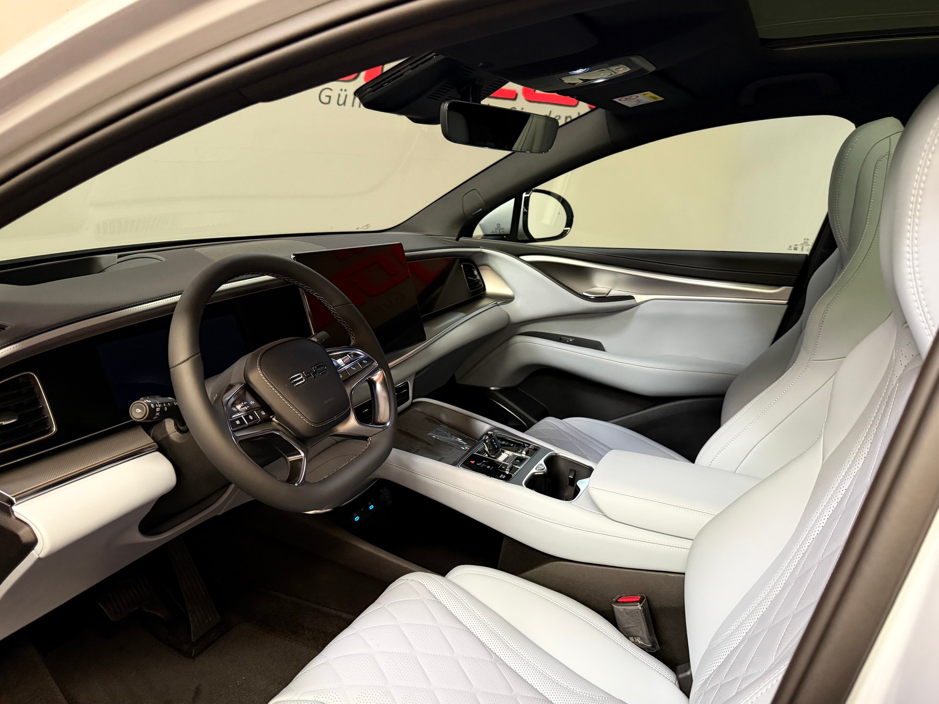 BYD Sealion 7 91,3 kWh Excellence AWD-image-11