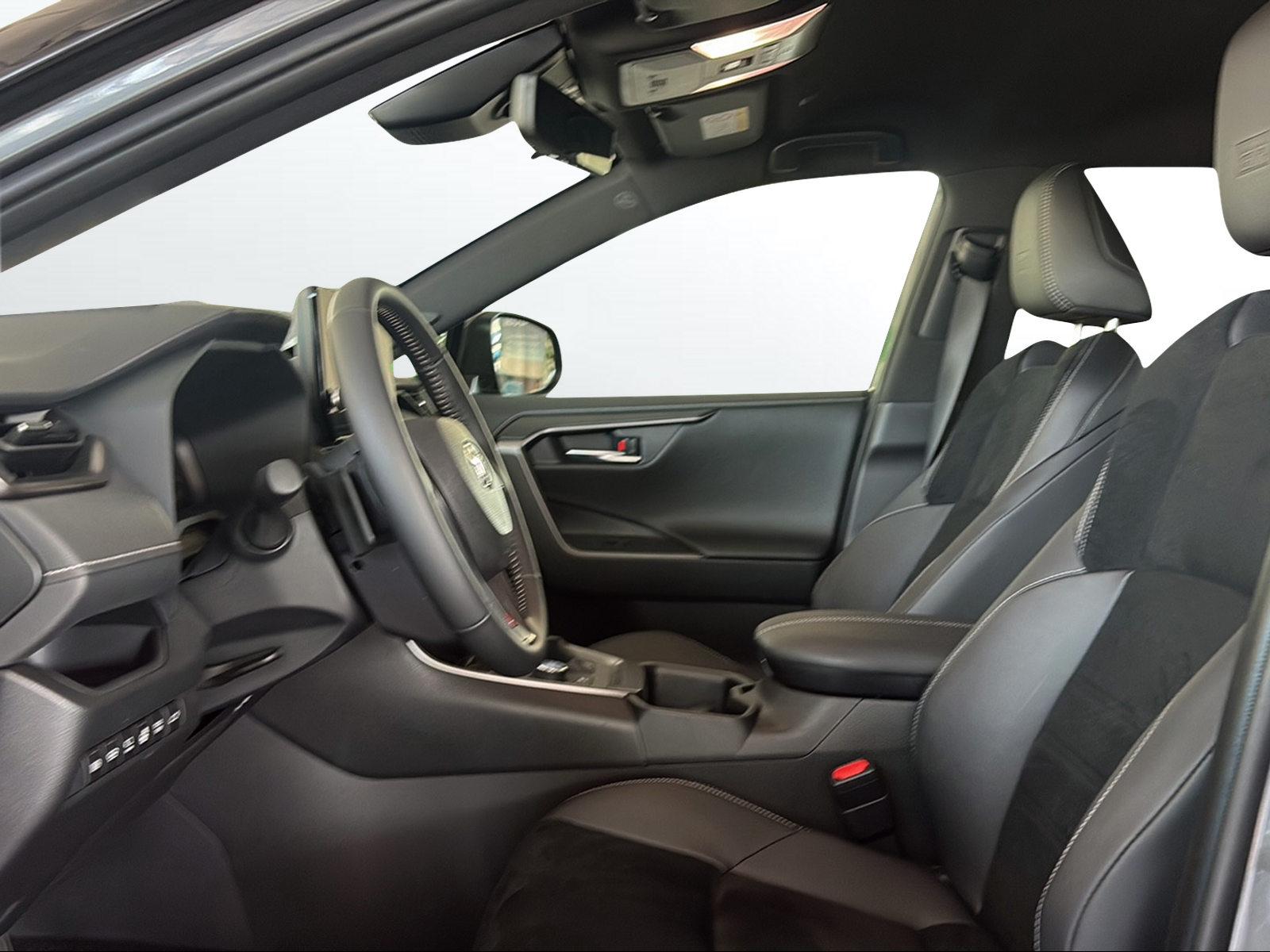 TOYOTA RAV4 2.5 HEV GR Sport-image-3