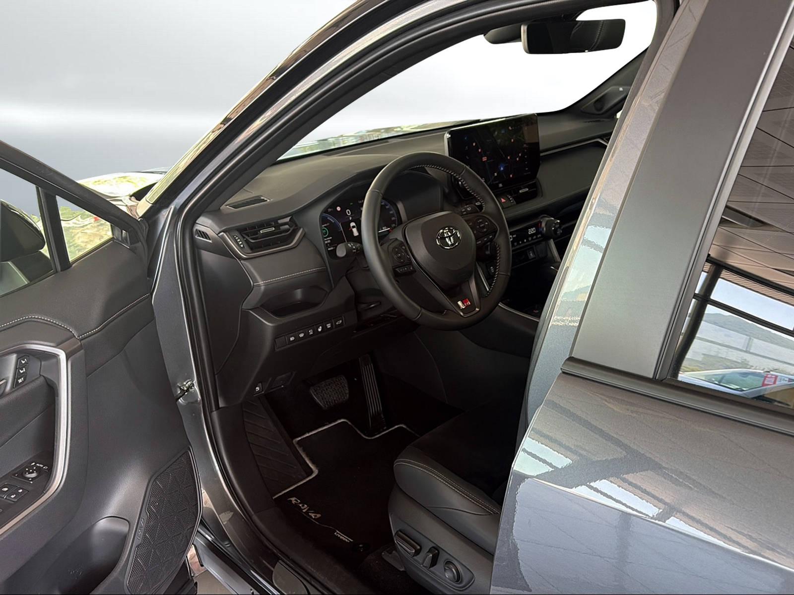 TOYOTA RAV4 2.5 HEV GR Sport-image-4
