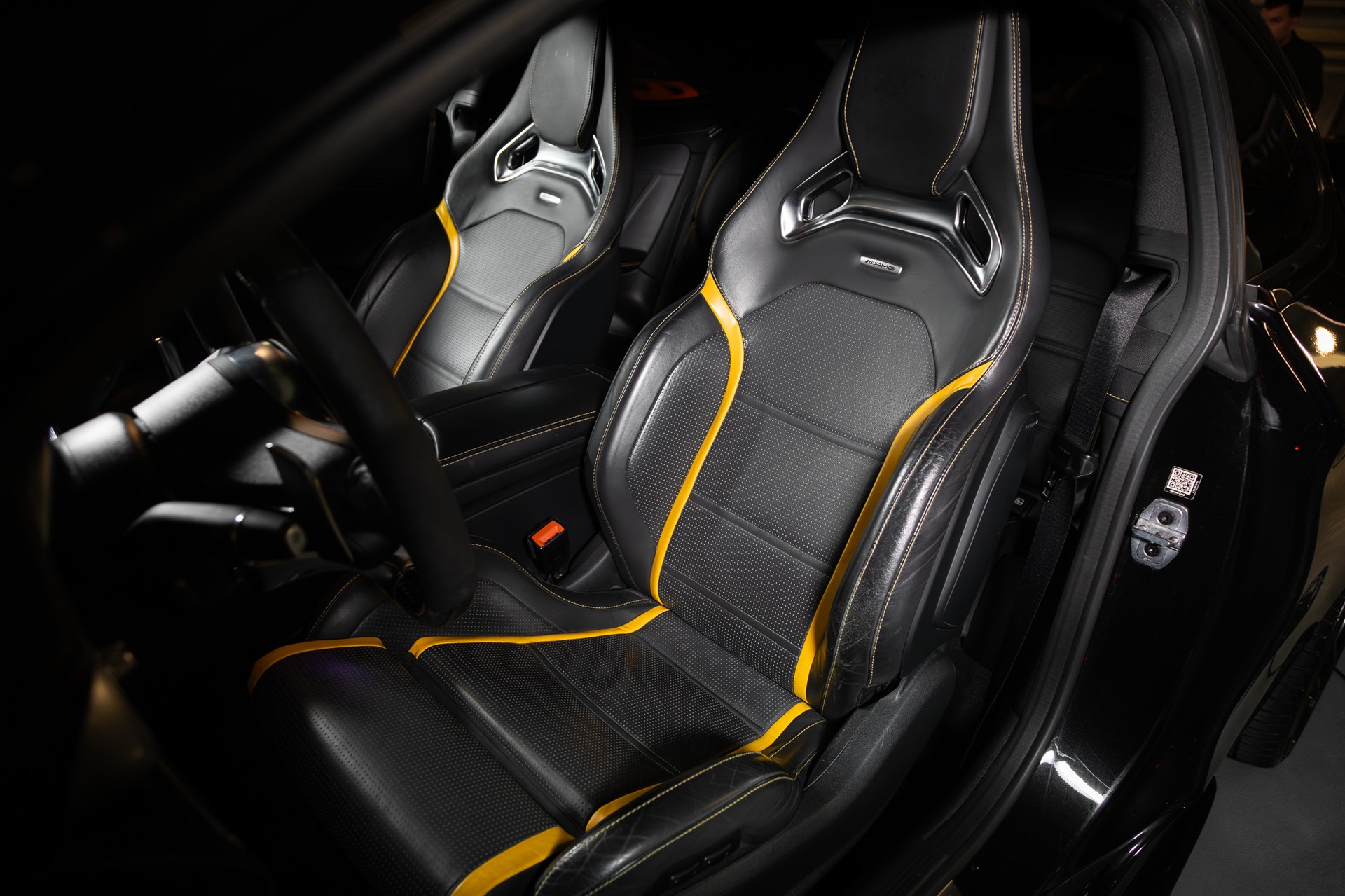 MERCEDES-BENZ C 63 S AMG 9G-tronic-image-24