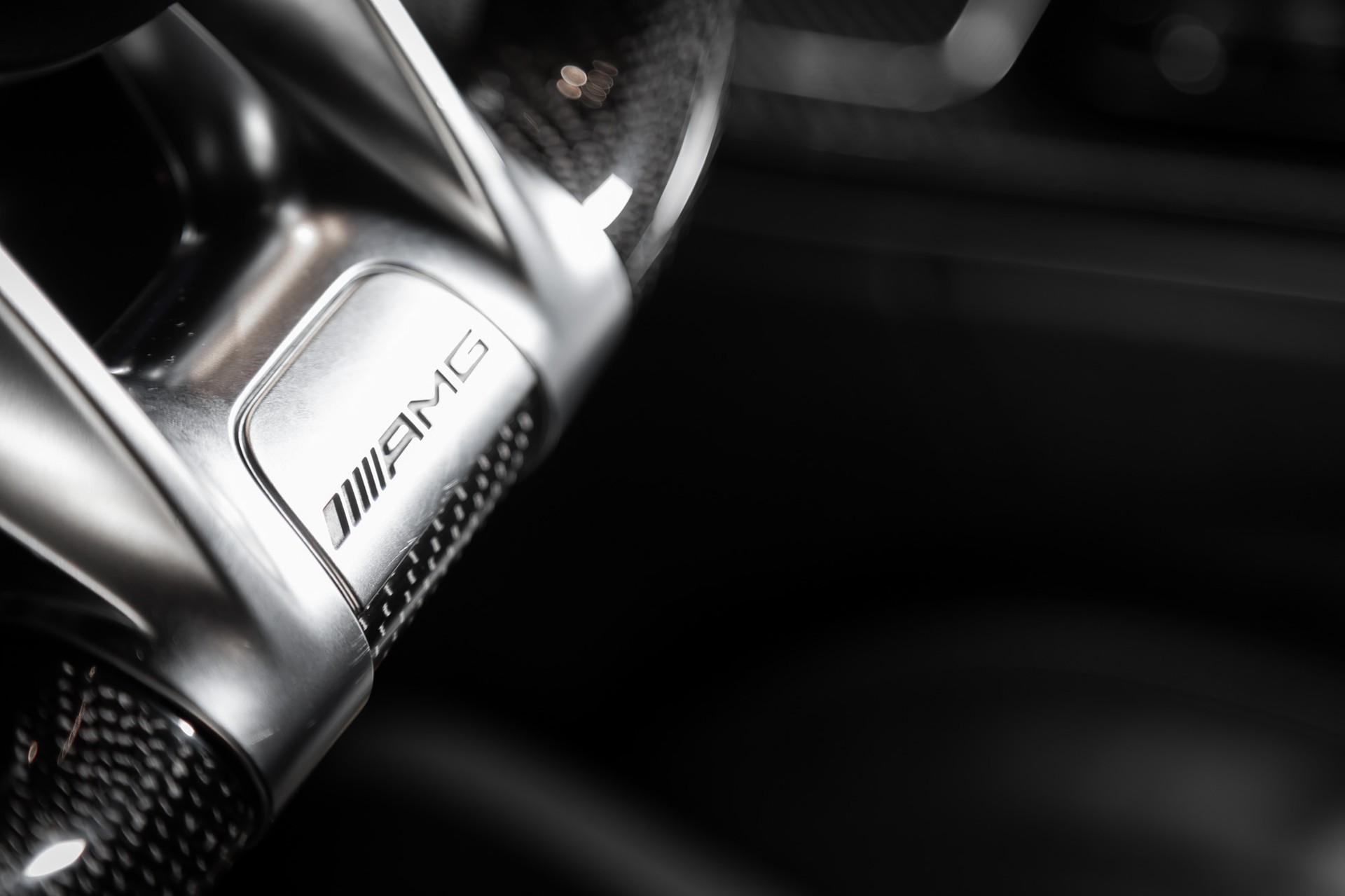MERCEDES-BENZ C 63 S AMG 9G-tronic-image-16