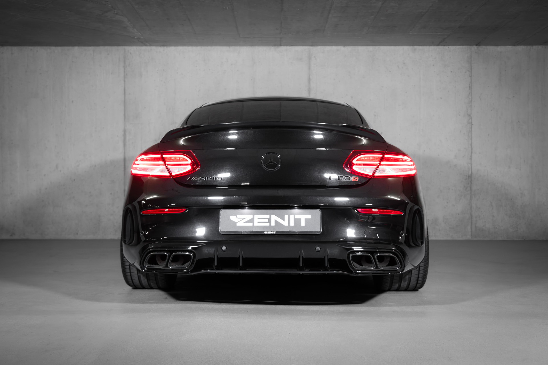 MERCEDES-BENZ C 63 S AMG 9G-tronic-image-13