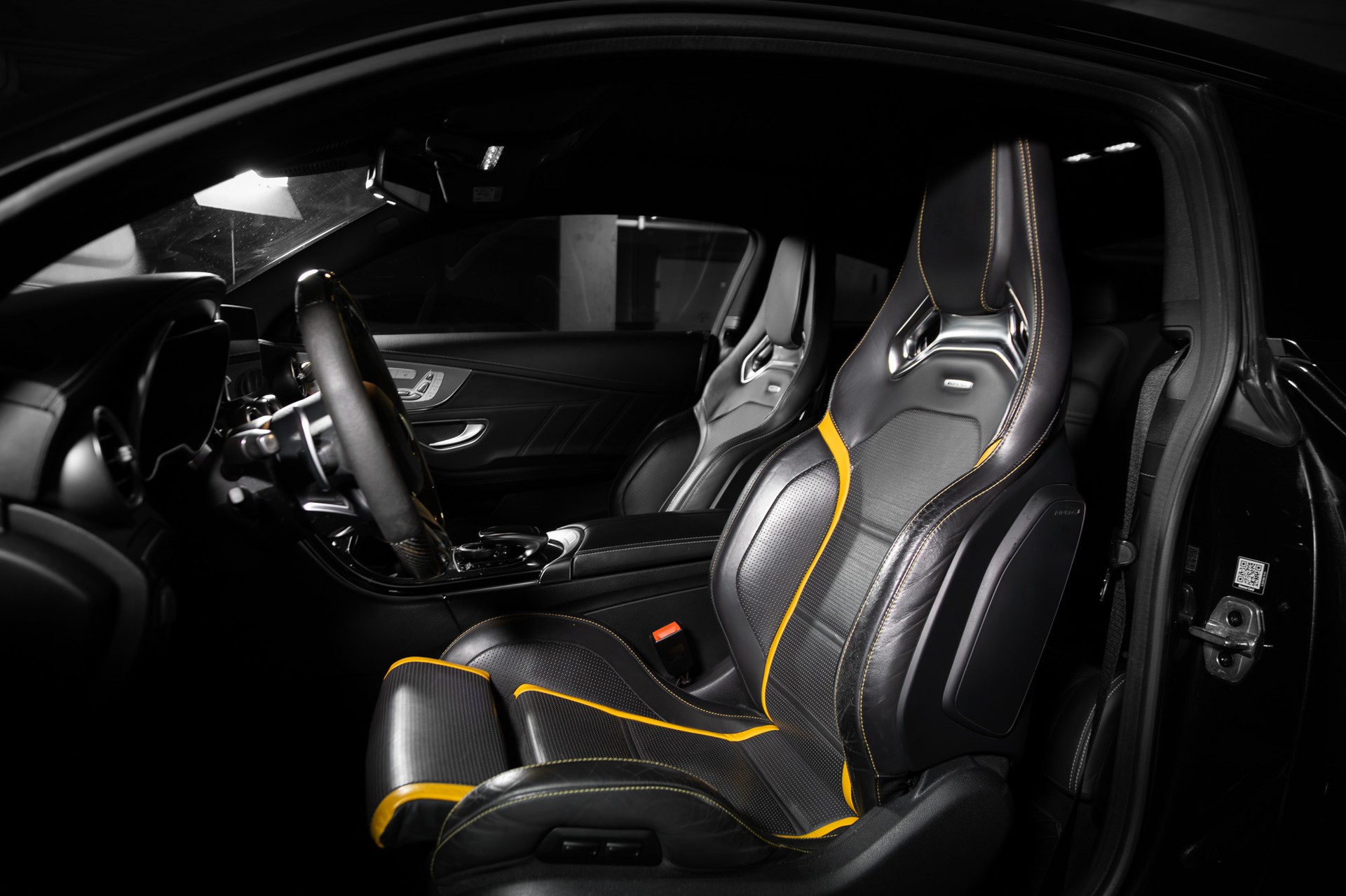 MERCEDES-BENZ C 63 S AMG 9G-tronic-image-27