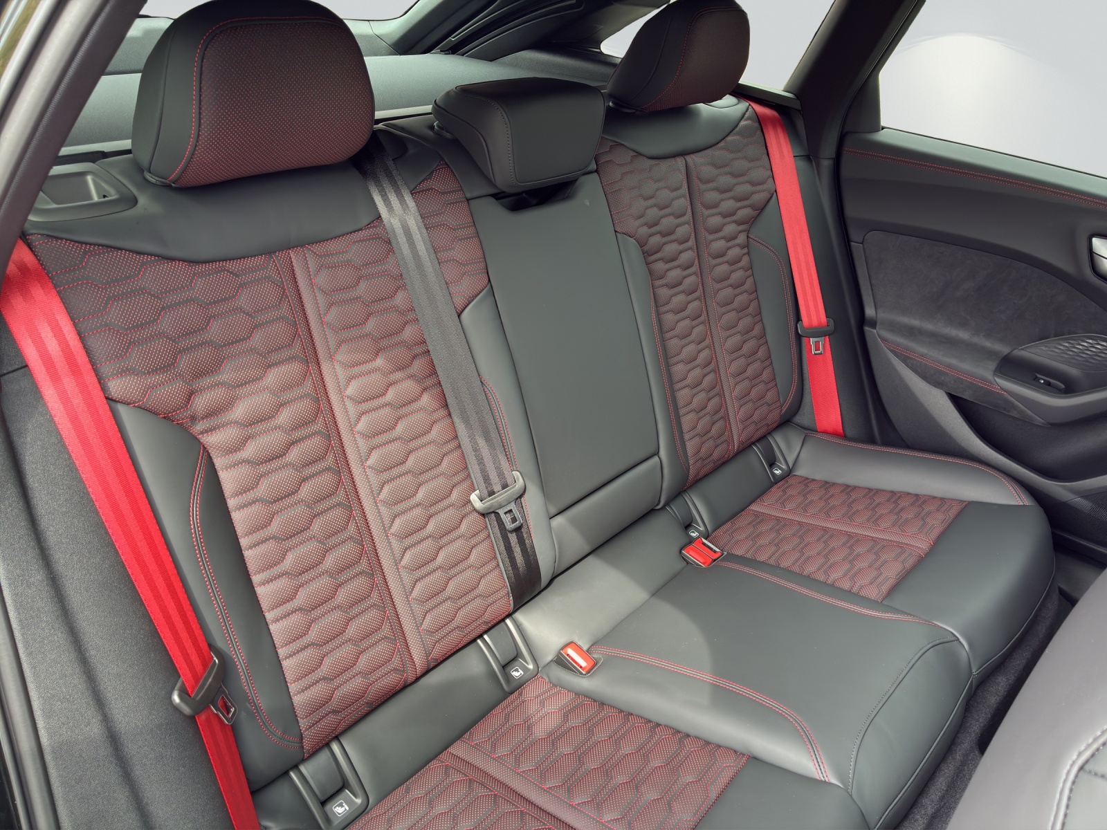 AUDI RS 5 Avant TFSI 470 kW Tiptronic quattro-image-8