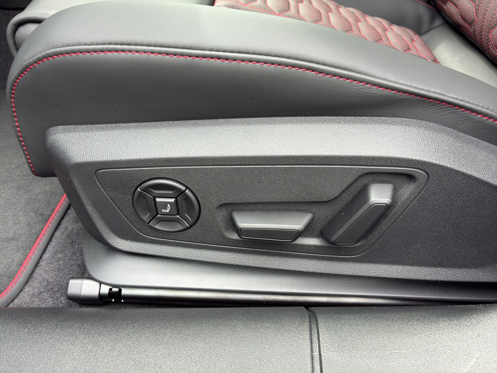 AUDI RS 5 Avant TFSI 470 kW Tiptronic quattro-image-13