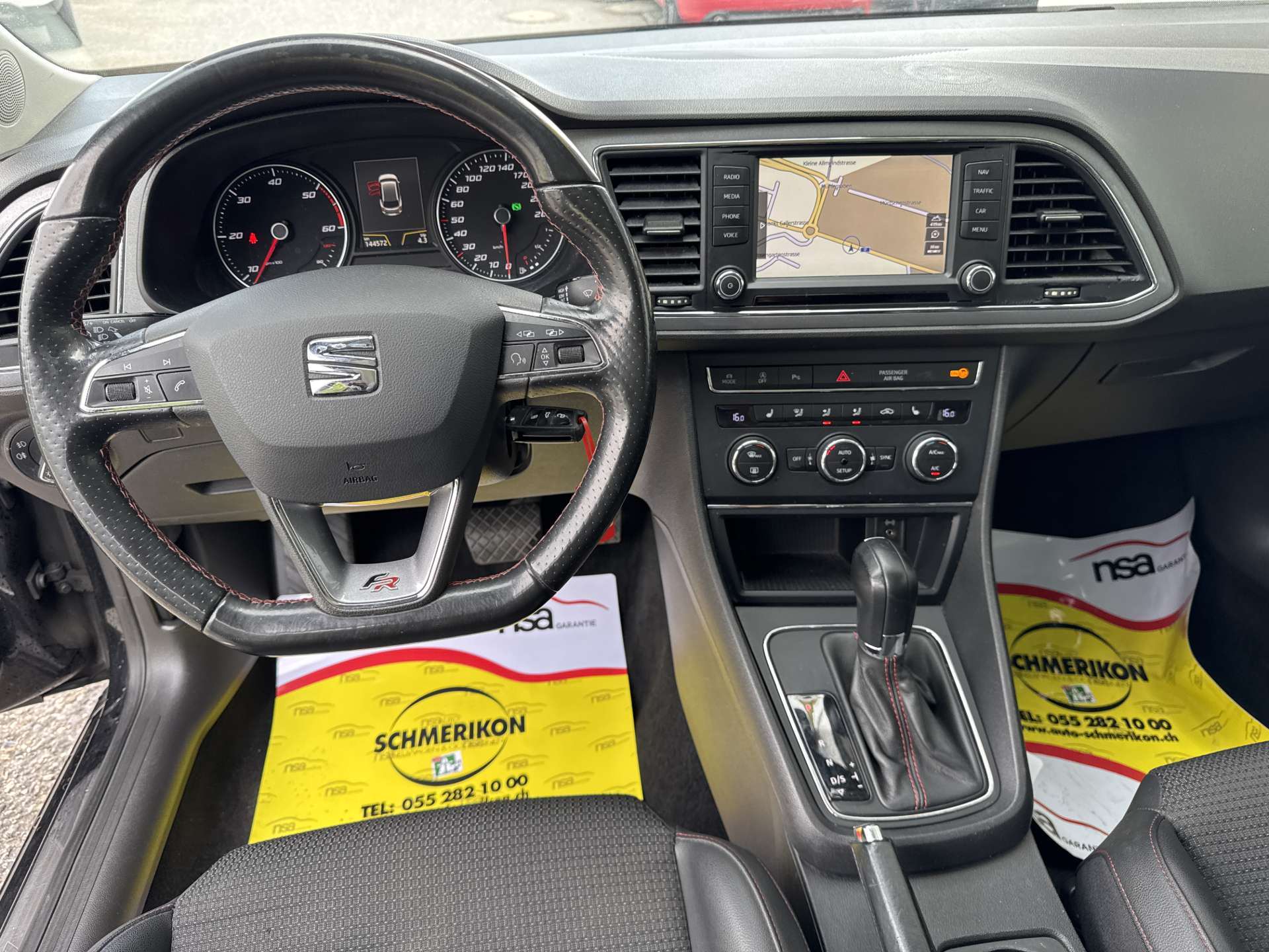 SEAT Leon ST 2.0 TDi FR DSG-Automat 184PS-image-12