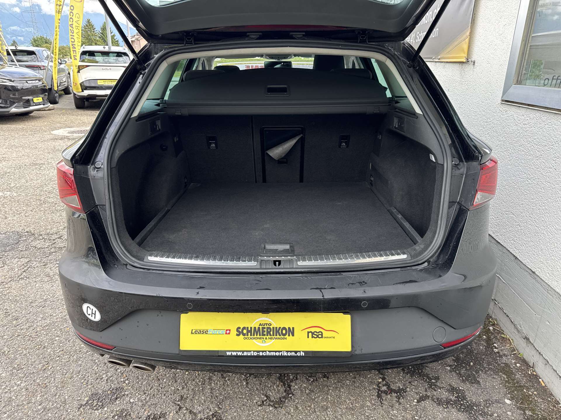SEAT Leon ST 2.0 TDi FR DSG-Automat 184PS-image-8