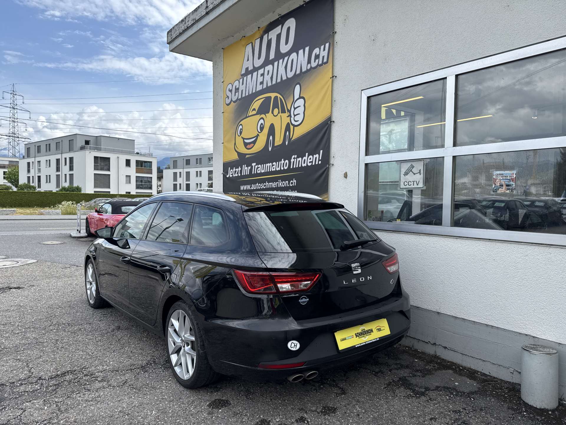 SEAT Leon ST 2.0 TDi FR DSG-Automat 184PS-image-2