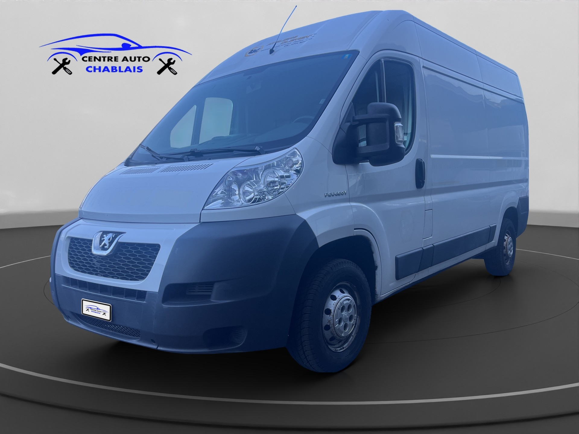 PEUGEOT Boxer 2.2 HDI 335 L2H2-image-0