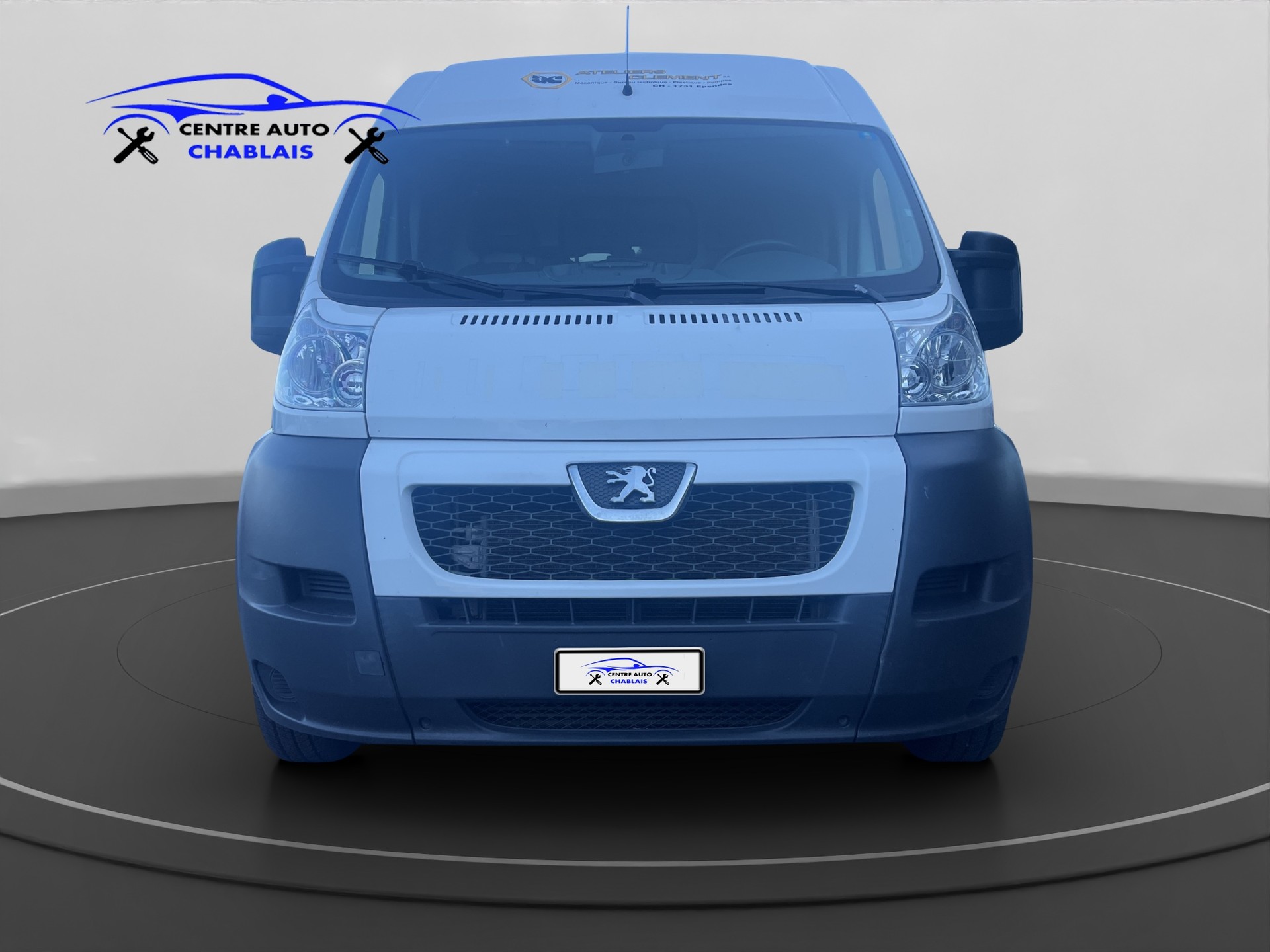 PEUGEOT Boxer 2.2 HDI 335 L2H2-image-1