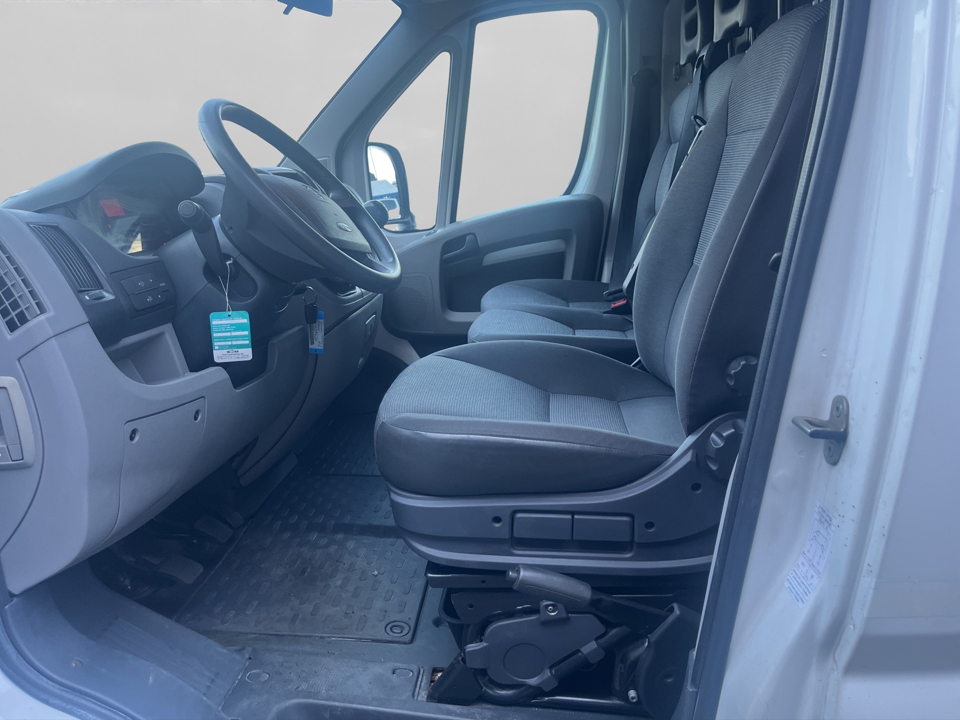 PEUGEOT Boxer 2.2 HDI 335 L2H2-image-8