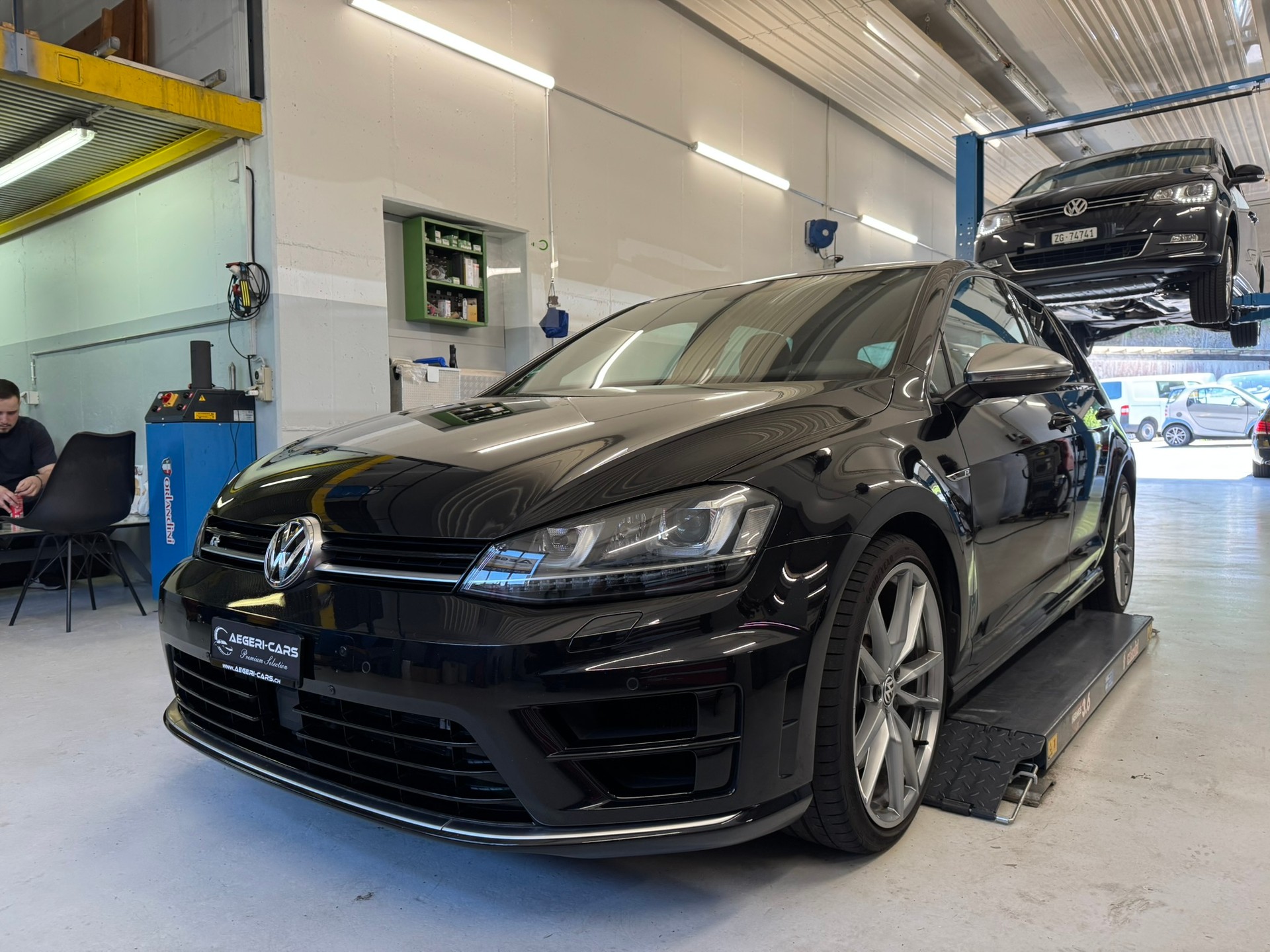 VW Golf 2.0 TSI R 4Motion DSG-image-0