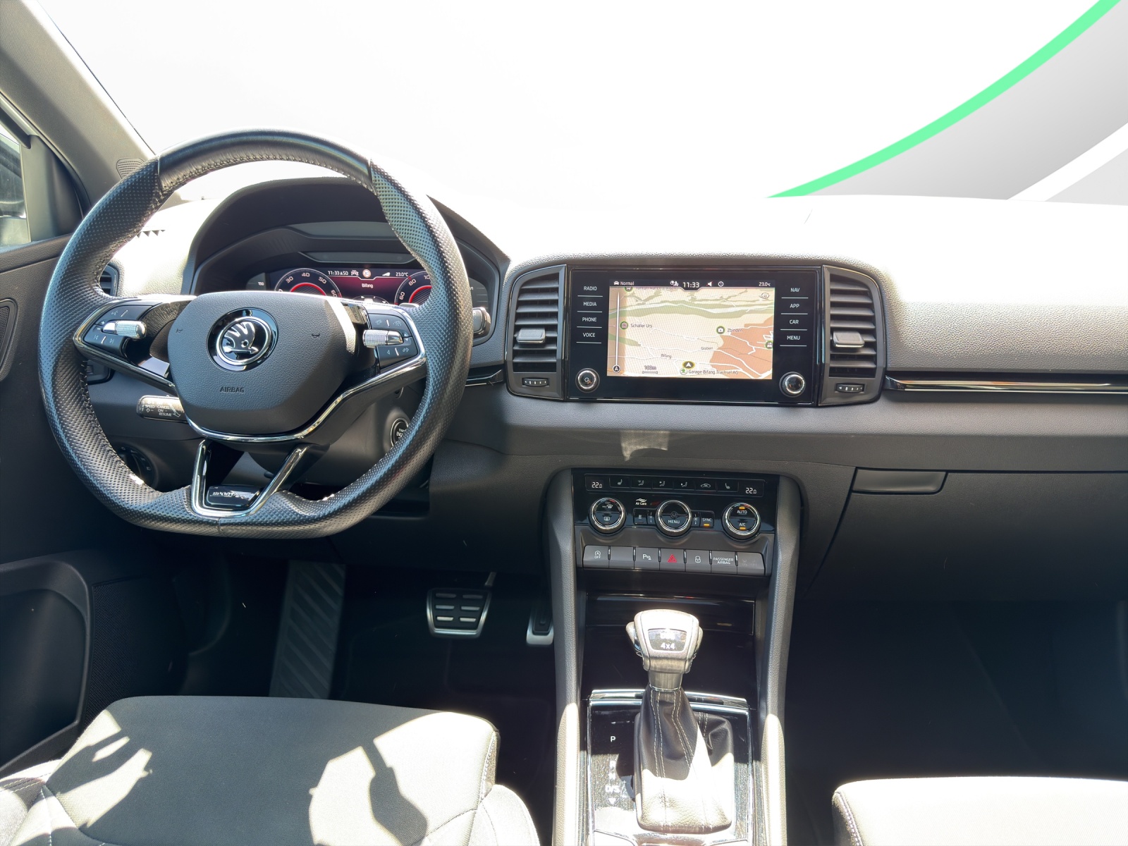 SKODA Karoq 2.0 TSI SportLine 4x4 DSG-image-10
