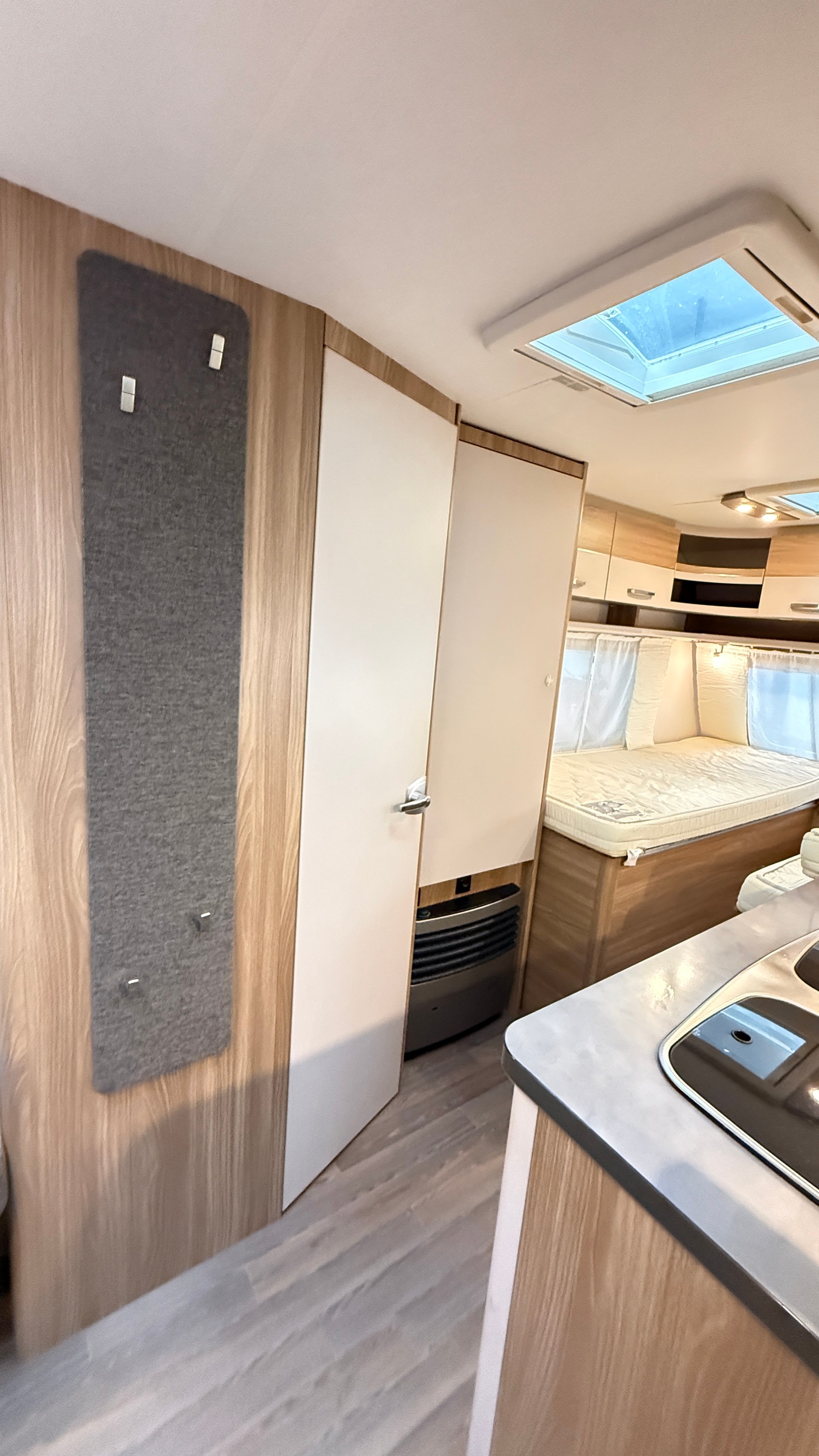 BÜRSTNER Premio 490 TL – Modell 2017 – Frisch ab MFK und Gasprüfung-image-7