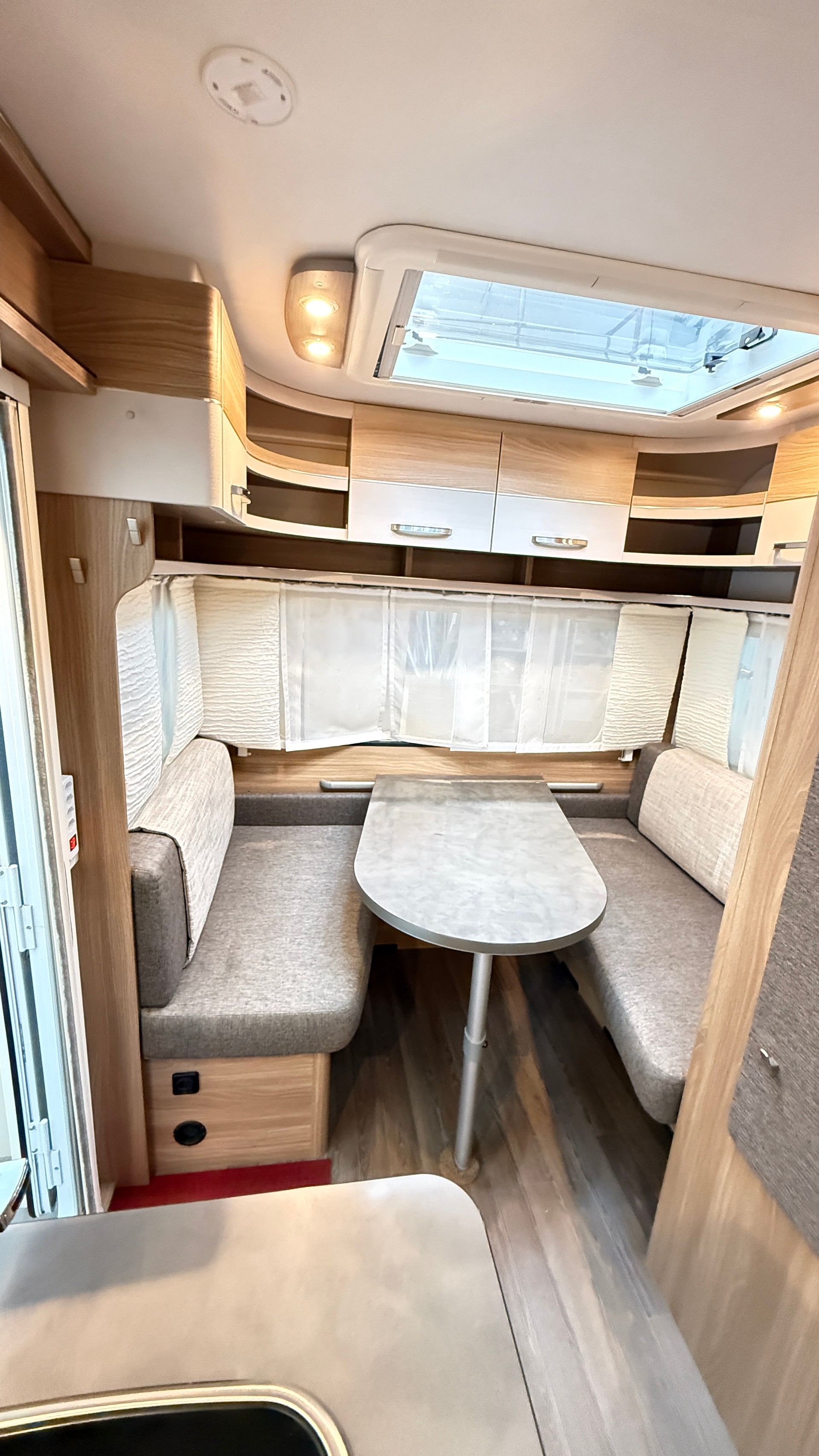 BÜRSTNER Premio 490 TL – Modell 2017 – Frisch ab MFK und Gasprüfung-image-9