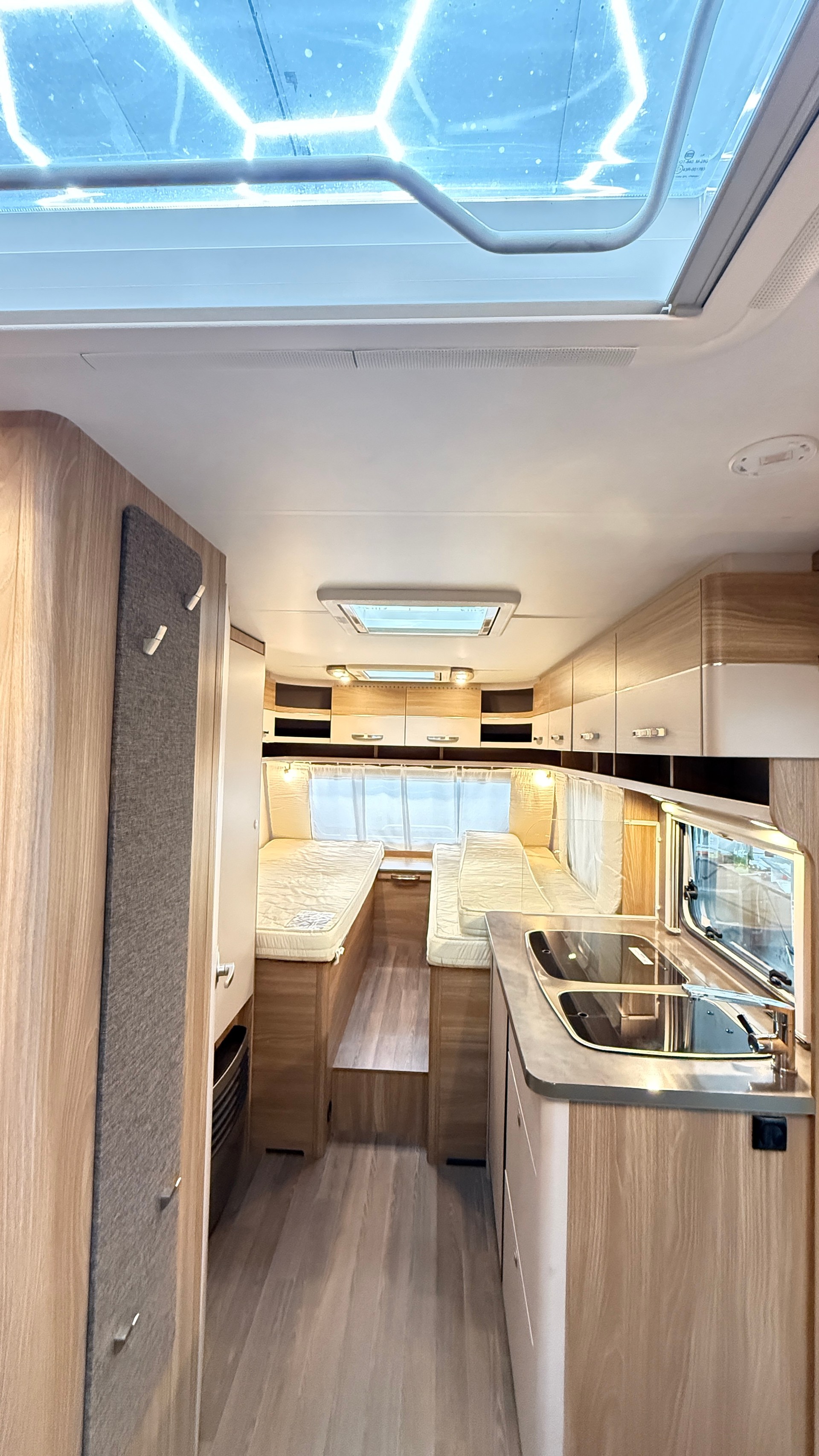 BÜRSTNER Premio 490 TL – Modell 2017 – Frisch ab MFK und Gasprüfung-image-11