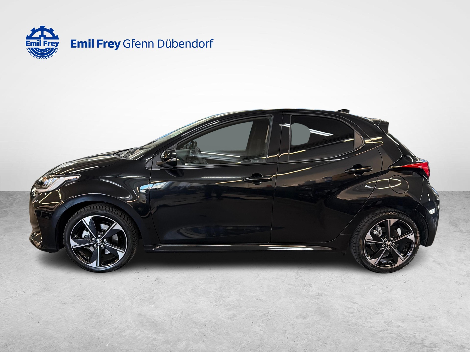 TOYOTA Yaris 1.5 VVT-i HSD Premium-image-1
