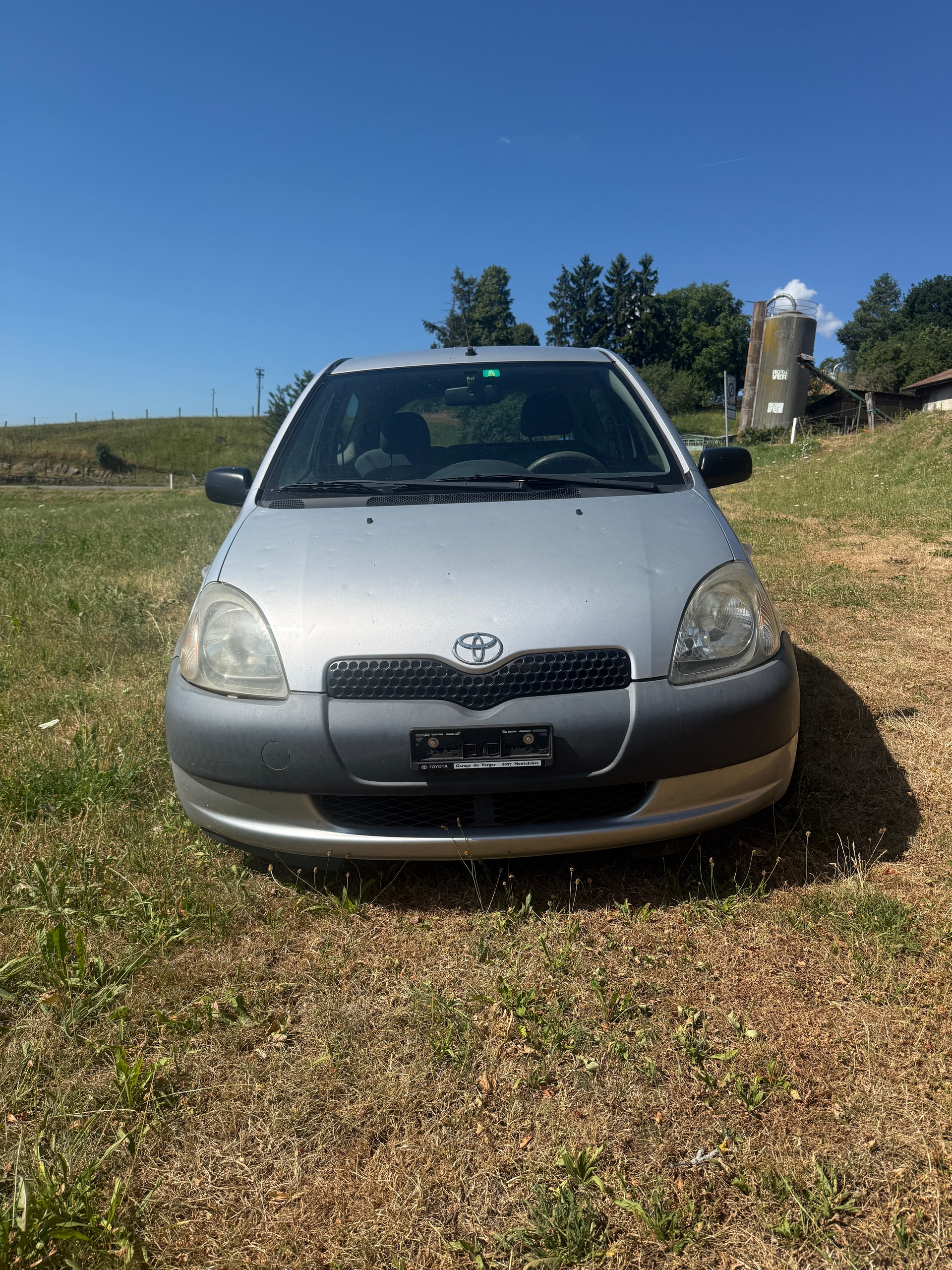 TOYOTA Yaris 1.0 Linea Luna-image-0