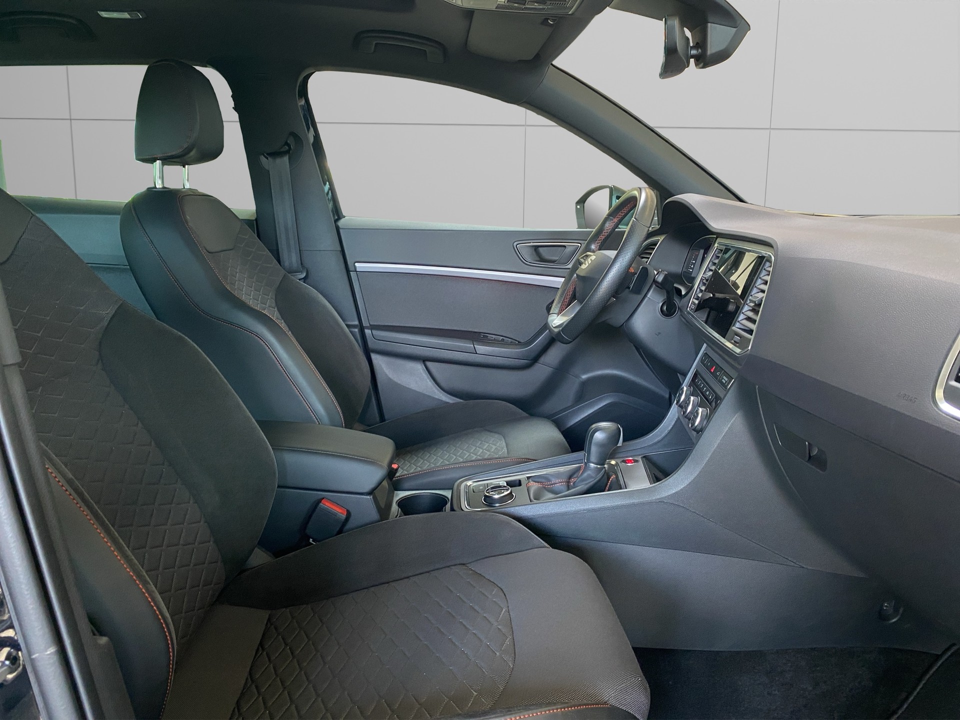 SEAT Ateca 2.0 TSI Hola FR 4Drive DSG-image-10