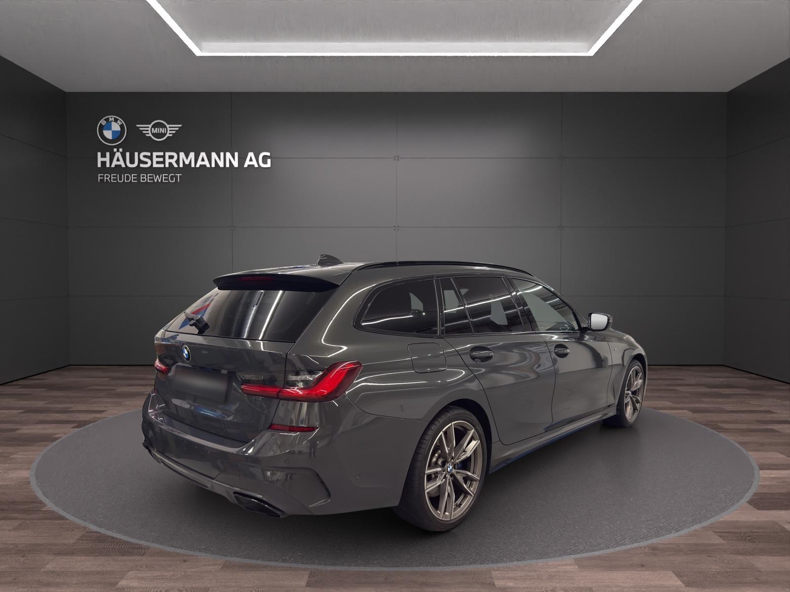 BMW M340i xDrive Touring-image-4