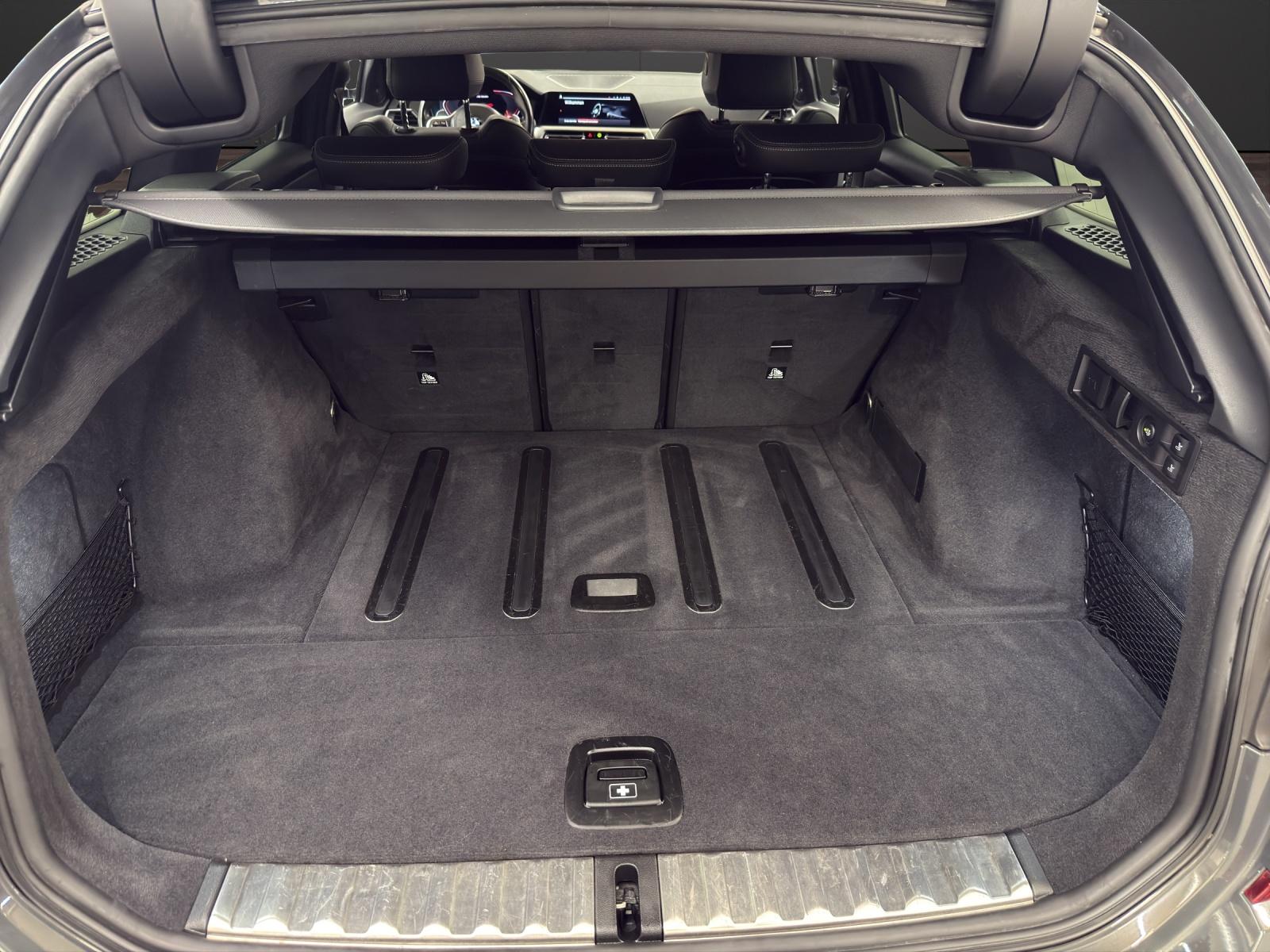 BMW M340i xDrive Touring-image-22