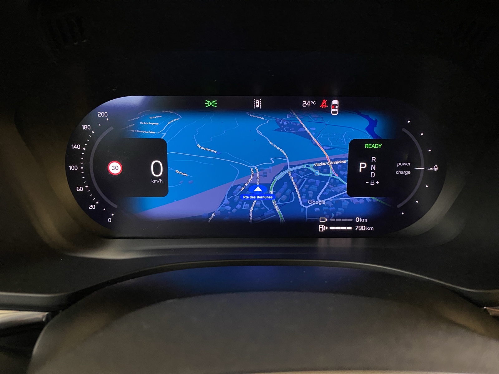 VOLVO XC60 T6 eAWD PluginHybrid Xcentric Geartronic-image-15