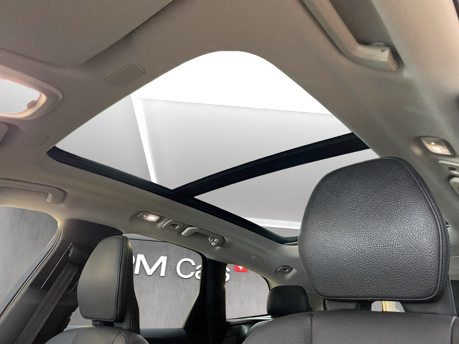 VOLVO XC60 T6 eAWD PluginHybrid Xcentric Geartronic-image-14