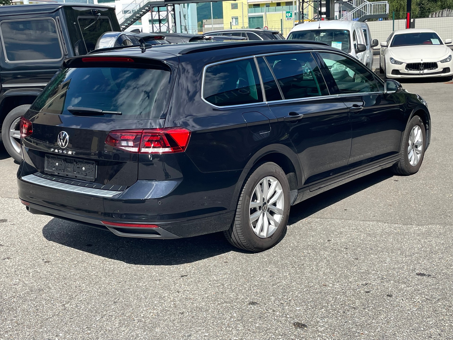 VW Passat 2.0 TDI BMT Business DSG-image-8
