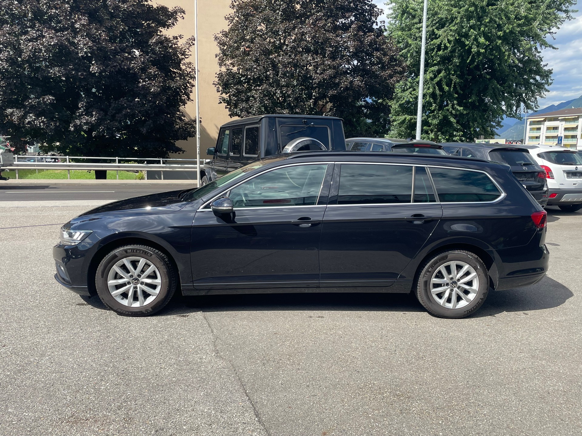 VW Passat 2.0 TDI BMT Business DSG-image-5