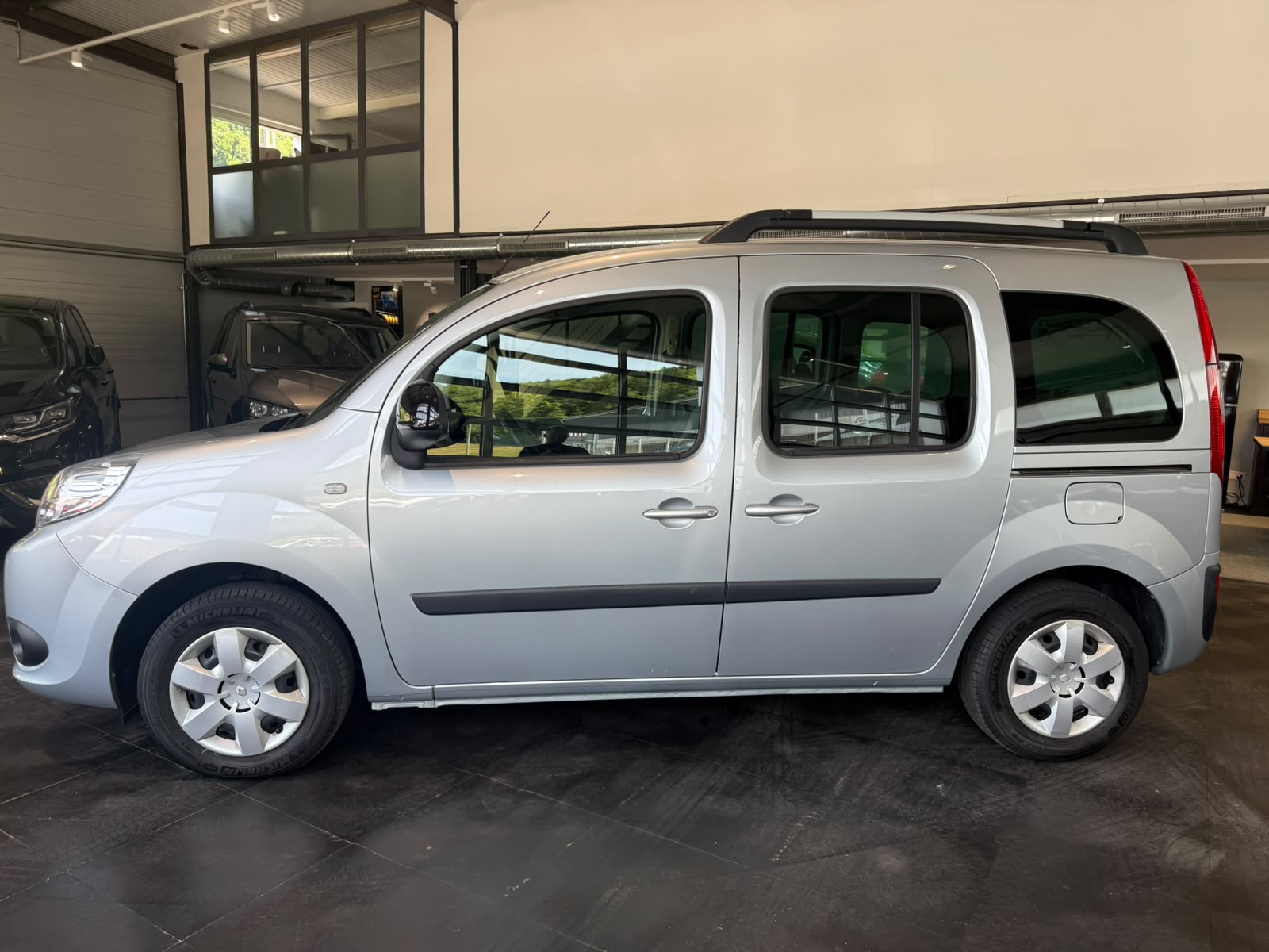 RENAULT Kangoo 1.5 dCi Zen+-image-1