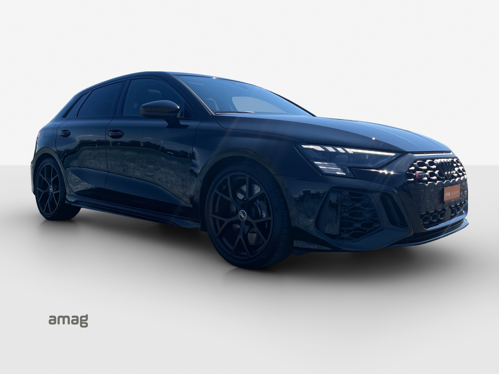 AUDI RS3 Sportback 2.5 TSI quattro S-tronic-image-5