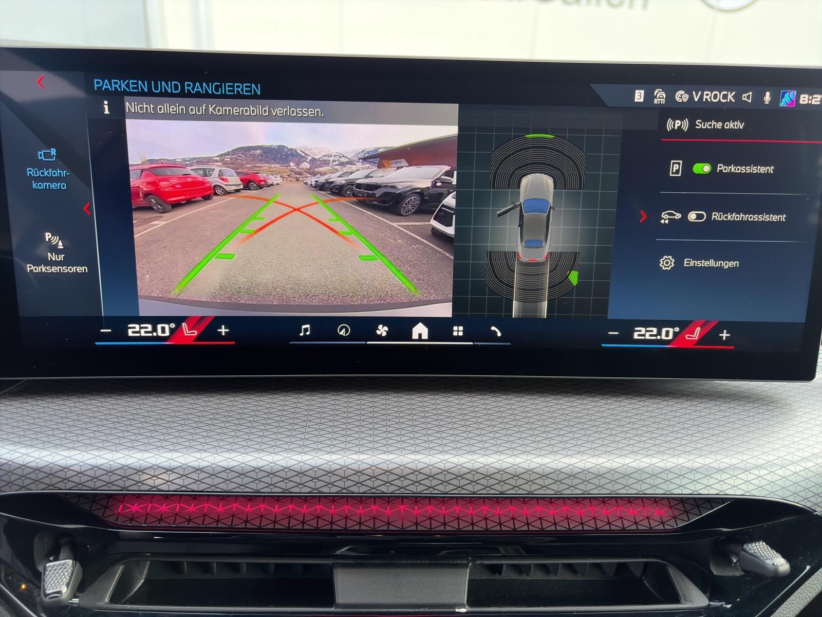 BMW M440i xDrive Cabrio-image-17